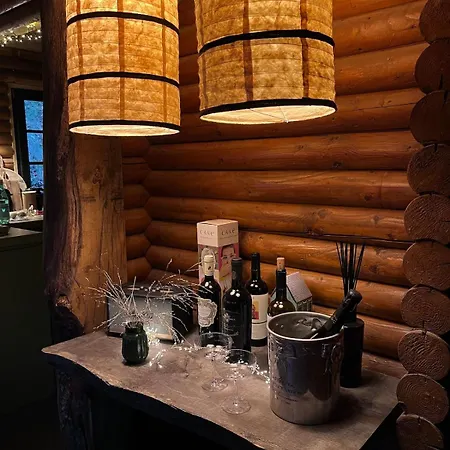 Chalet The Woods With Hottub & Airco La-Roche-en-Ardenne
