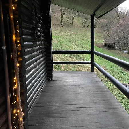 The Woods With Hottub & Airco