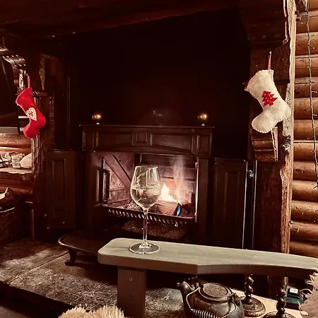 The Woods With Hottub & Airco * La-Roche-en-Ardenne